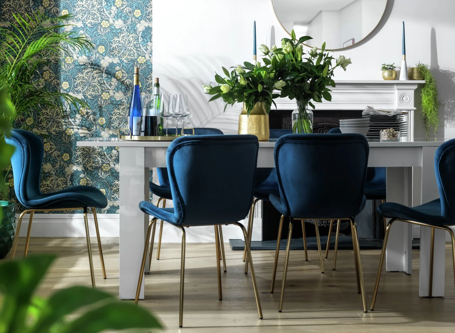 Discount - Habitat Miami Gloss Extending 8 Seater Dining TableWhite Dining Tables 4 Discount - Habitat Miami Gloss Extending 8 Seater Dining TableWhite Dining Tables - Image 2